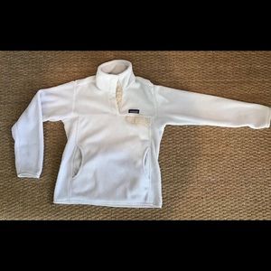White Patagonia Pullover